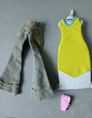 Abbigliamento/accessori per: Barbie, Monster High, Bratz