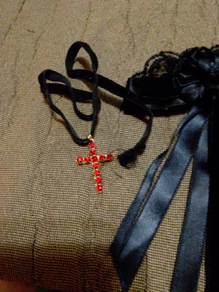 Conjunto bisutería Baturra cruz y broche