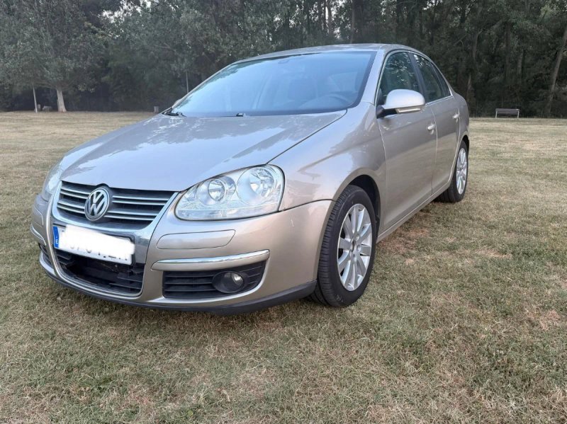Volkswagen Jetta 2008 - foto 1