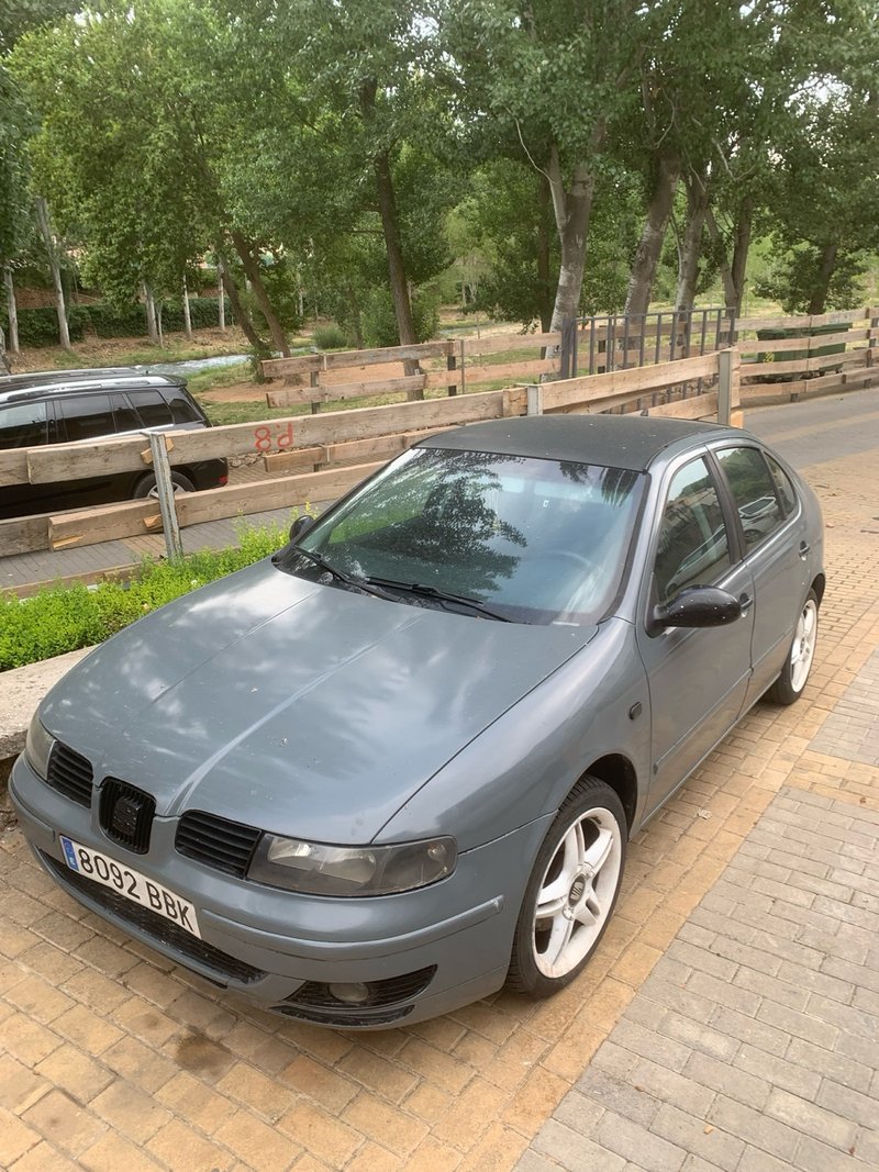 SEAT Leon 2001 - foto 1