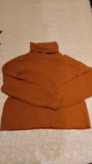Jersey chica cuello alto naranja