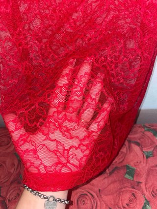 Canottiera in pizzo rosso
