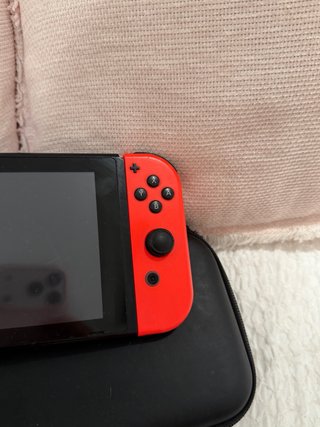 Nintendo Switch Azul y Roja