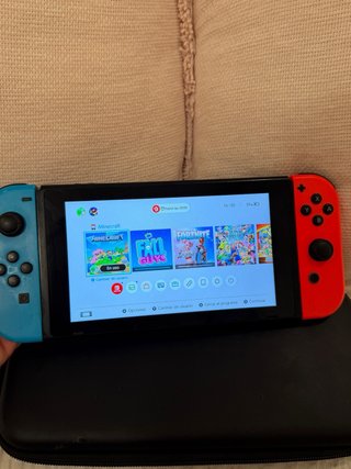 Nintendo Switch Azul y Roja