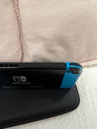 Nintendo Switch Azul y Roja