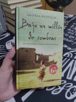 Libro Bajo un Millón de Sombras