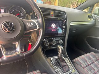 Volkswagen Golf 2018 COMO NUEVO