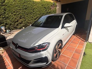 Volkswagen Golf 2018 COMO NUEVO