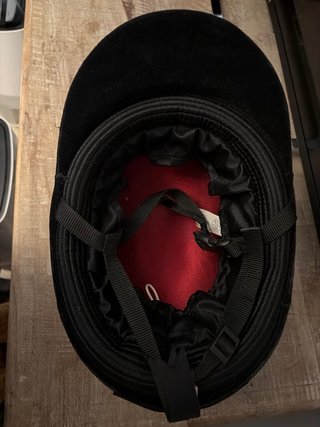 Casco de equitación negro