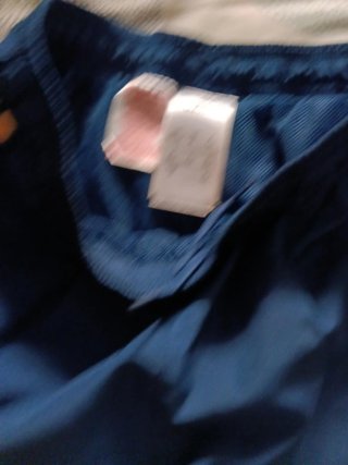 Pantalón Adidas azul y amarillo