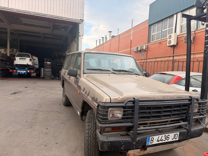 Nissan Patrol 1988. funciona perfectamente - foto 1