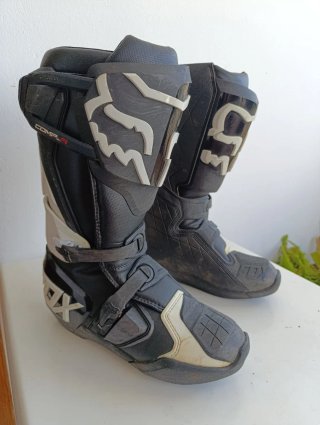 Botas Motocross Fox Negras y Blancas