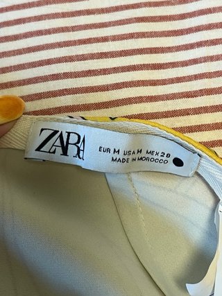 Falda Zara Estampada Verde y Amarilla