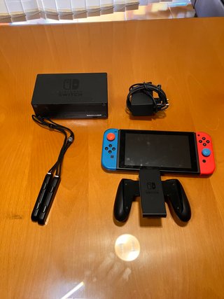 Nintendo Switch con accesorios