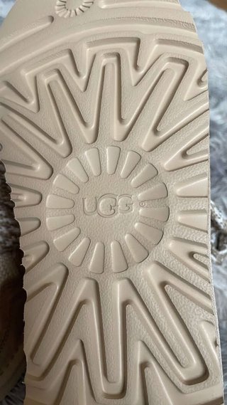 UGG Lowmel Sand EU 38