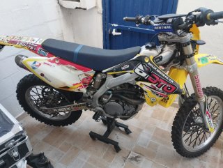 Suzuki RMZ 450 Motocross