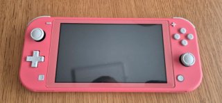Nintendo Switch Lite Coral