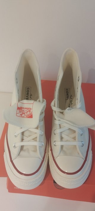 Converse Chuck Taylor Hi Blancas