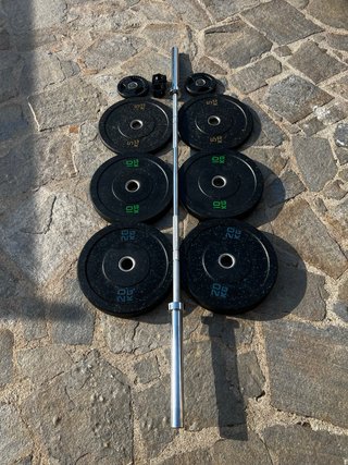 Homegym completo. Rack - Banco - Barra + Discos