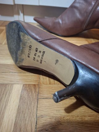 Botines marrones de tacón