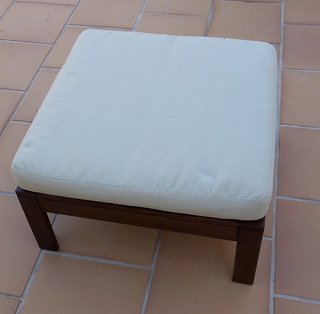 Tavolo basso in legno per giardino