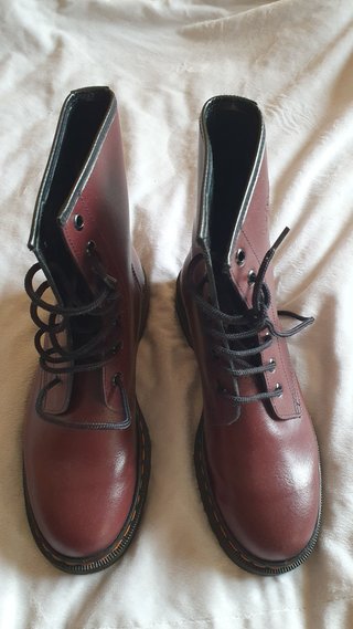Botas granates estilo Dr. Martens, Mujer Talla 38