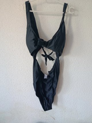 Bañador negro mujer