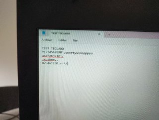 Monitor y Teclado HP TFT7600 G2