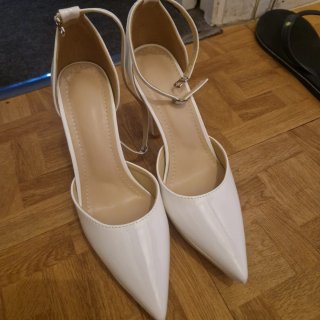 Tacones blancos de plataforma