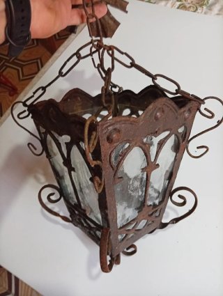 Farol antiguo hojalata y hierro forjado