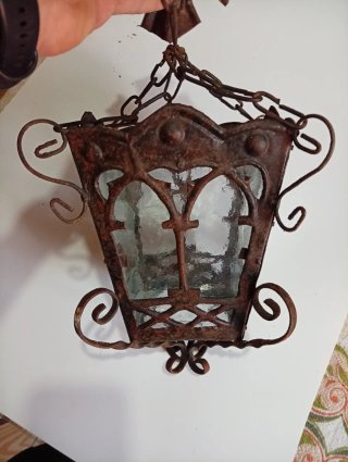 Farol antiguo hojalata y hierro forjado