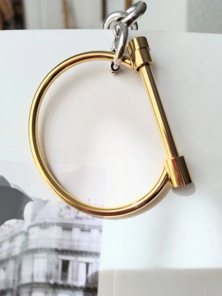 Pulsera Brazalete de Titanio