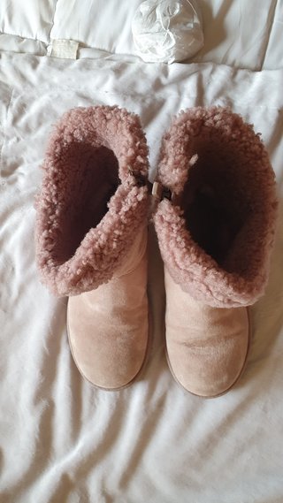 Botas UGG W PLUMDALE CUFF rosas