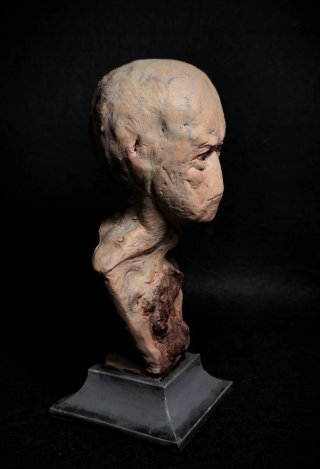 Busto Alienígena