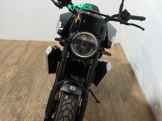 HUSQVARNA SVARTPILEN 801 (A)