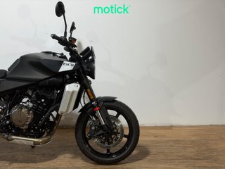 HUSQVARNA SVARTPILEN 801 (A)