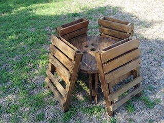 Conjunto mesa y 4 sillas madera hechas a mano