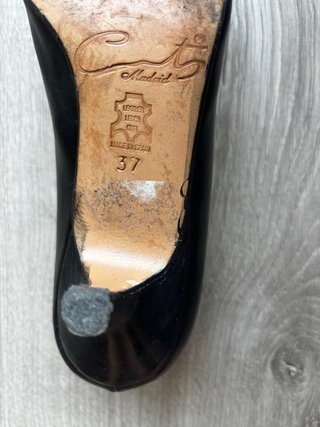 Zapatos de tacón negros para mujer