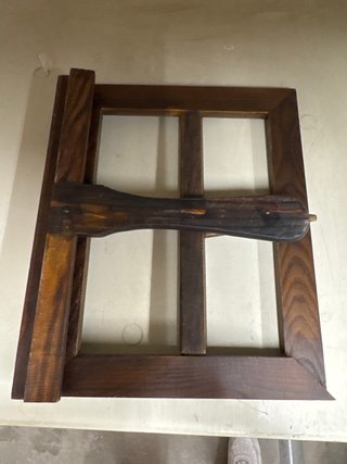 Soporte libro madera antiguo