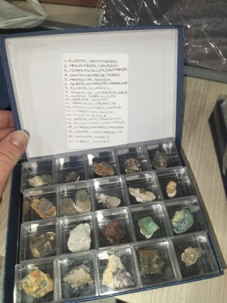 Colección de minerales 60 piezas clasificadas.