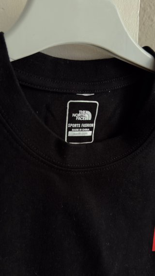 Camiseta The North Face Negra - ¡A estrenar!