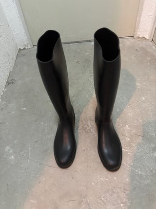 Conjunto Hípica: Botas, Casco, Fusta y Pantalón