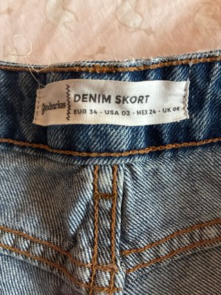 Falda pantalón vaquera Stradivarius