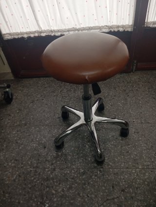 Taburetes con ruedas