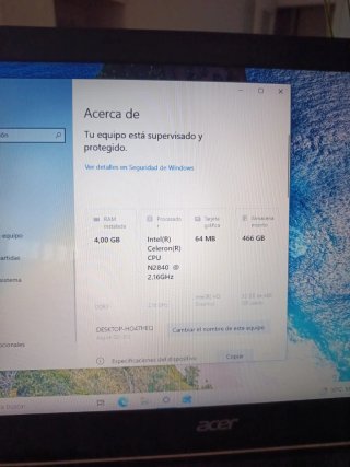 Portátil Acer Negro. Con cargador.