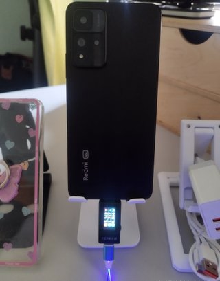 Grande smartphone in ottime condizioni + accessori