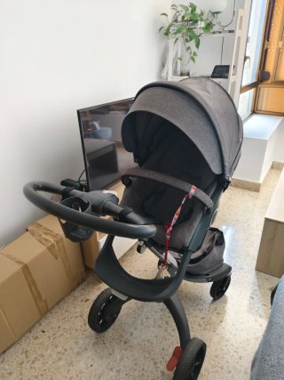 Carro Stokke gris