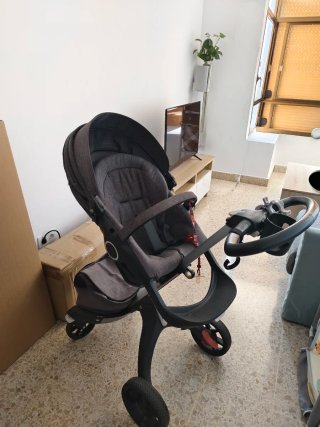 Carro Stokke gris