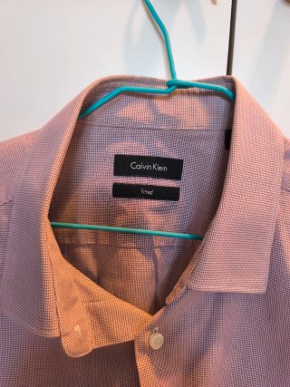 Camisa Calvin Klein Roja y Blanca