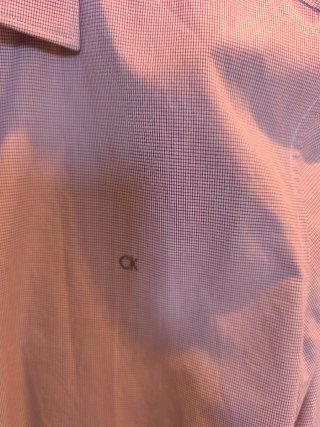 Camisa Calvin Klein Roja y Blanca
